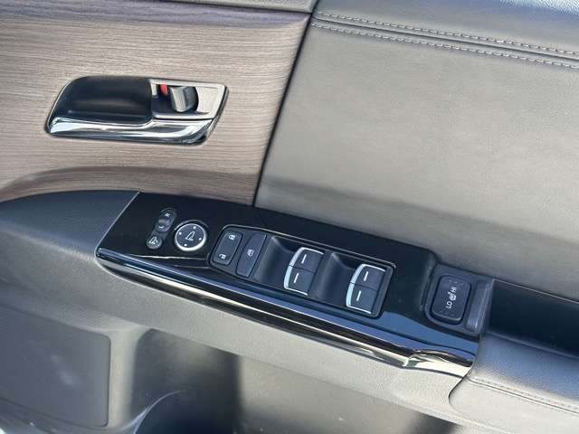 ホンダ オデッセイ　ハイブリッド ２．０ Ｅ：ＨＥＶ アブソルート ＥＸ R6年 (東海) 99