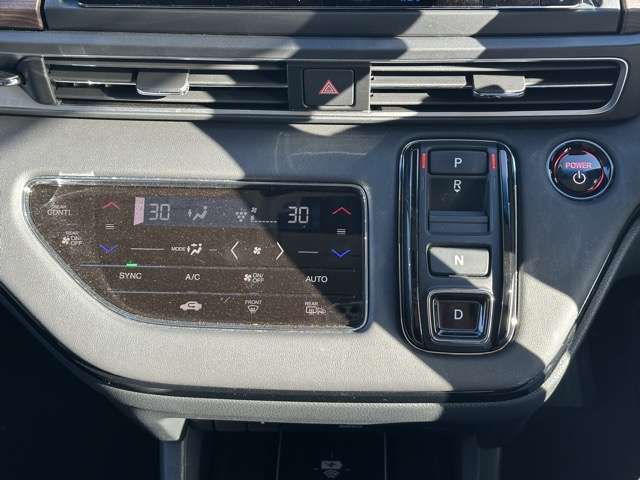 ホンダ オデッセイ　ハイブリッド ２．０ Ｅ：ＨＥＶ アブソルート ＥＸ R6年 (東海) 99