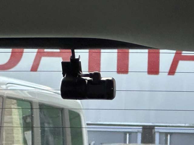 ホンダ オデッセイ　ハイブリッド ２．０ Ｅ：ＨＥＶ アブソルート ＥＸ R6年 (東海) 99