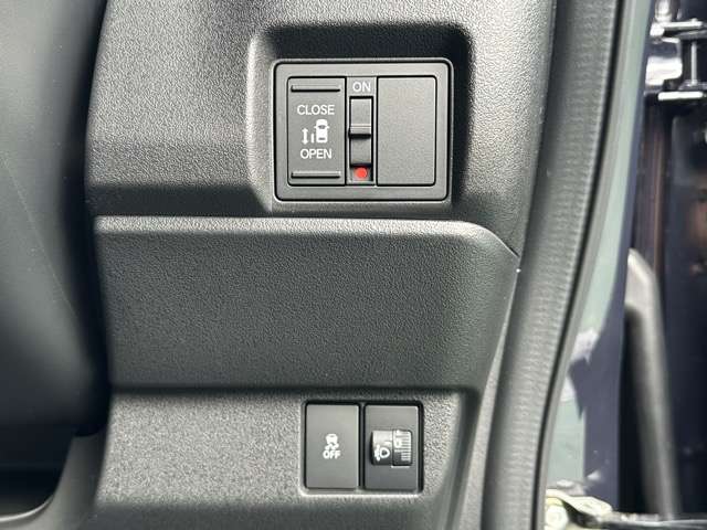 ホンダ Ｎ　ＢＯＸ カスタム ６６０ R6年 (東海) 99