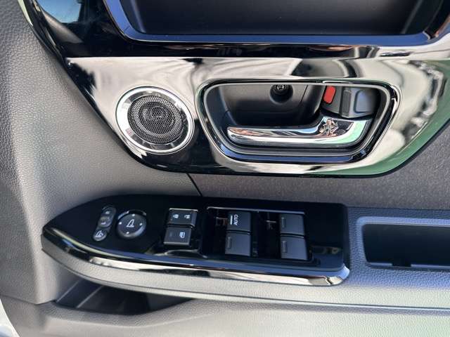 ホンダ Ｎ　ＢＯＸ カスタム ６６０ Ｌ R5年 (東海) 99