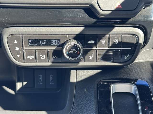 ホンダ Ｎ　ＢＯＸ カスタム ６６０ Ｌ R5年 (東海) 99