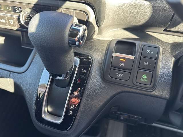 ホンダ Ｎ　ＢＯＸ カスタム ６６０ Ｌ R5年 (東海) 99