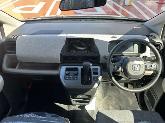ホンダ フリード　ハイブリッド １．５ Ｅ：ＨＥＶ エアー R6年 (東海) 99
