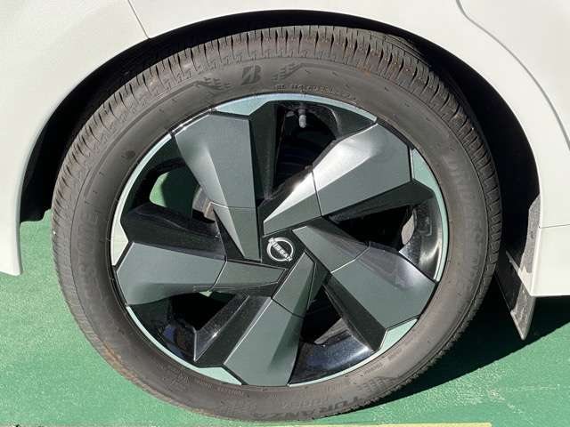 日産 ノートオーラ １．２ Ｇ レザーエディション R5年 (東海) 99