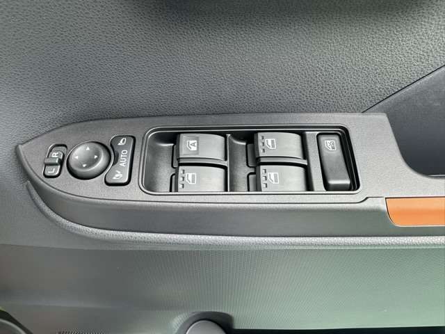 ダイハツ タント ６６０ ファンクロス R6年 (東海) 99