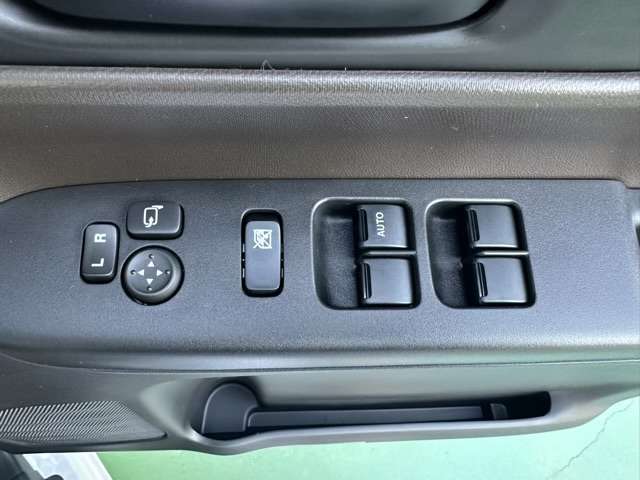 スズキ スペーシア ６６０ ハイブリッド Ｘ R5年 (東海) 99