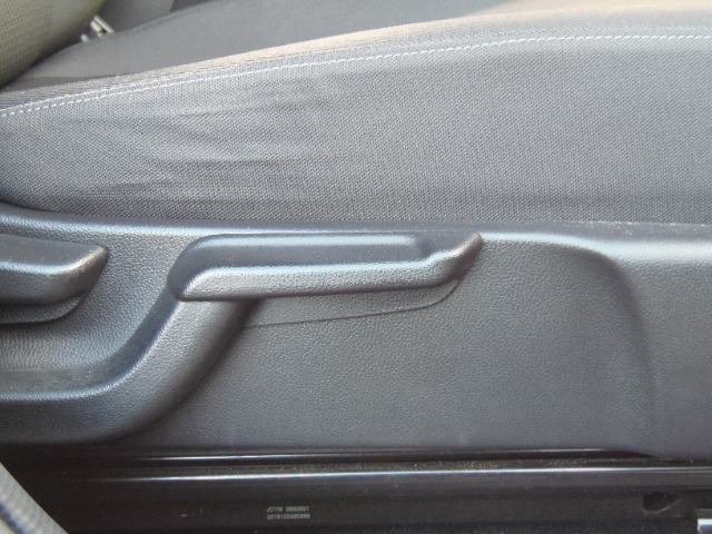 ホンダ ヴェゼル １．５ ハイブリッド Ｘ ホンダセンシング H30年 (東海) 99