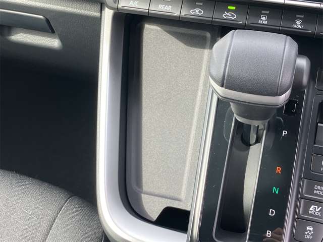 トヨタ ヴォクシー １．８ ハイブリッド Ｓ－Ｇ R6年 (東海) 99