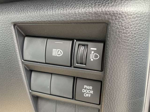 トヨタ ヴォクシー １．８ ハイブリッド Ｓ－Ｇ R6年 (東海) 99