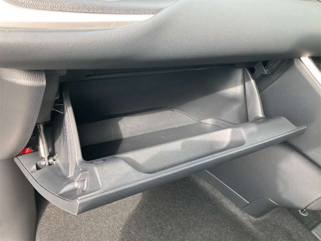 トヨタ ヴォクシー １．８ ハイブリッド Ｓ－Ｇ R6年 (東海) 99