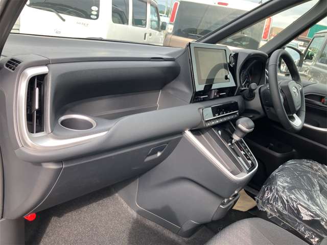 トヨタ ヴォクシー １．８ ハイブリッド Ｓ－Ｇ R6年 (東海) 99