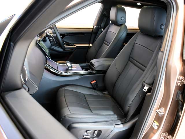 ランドローバー レンジローバーイヴォーク オートバイオグラフィ ２．０Ｌ Ｐ２５０ ４ＷＤ R6年 (関東) 99