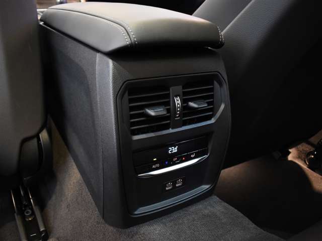 ＢＭＷ Ｍ４クーペ ３．０ R3年 (関東) 99