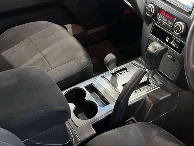 三菱 パジェロ ３．０ ロング ＧＲ ４ＷＤ H23年 (関東) 99