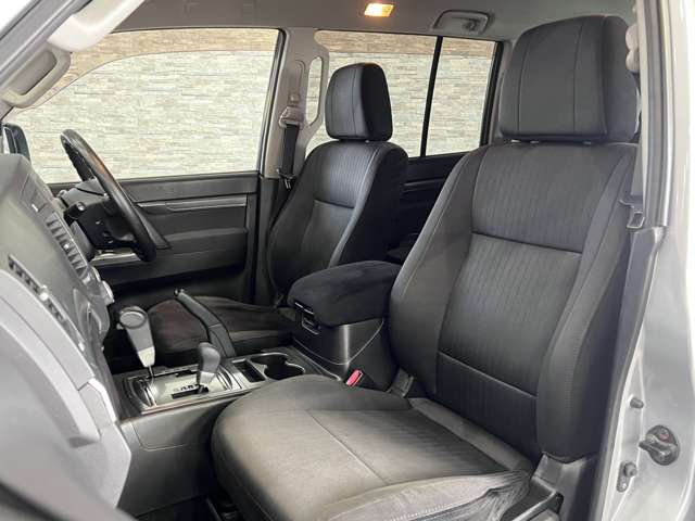 三菱 パジェロ ３．０ ロング ＧＲ ４ＷＤ H23年 (関東) 99