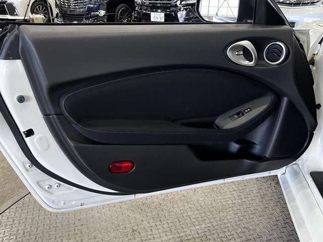 日産 フェアレディＺ ３．７ バージョン Ｓ H27年 (関東) 99