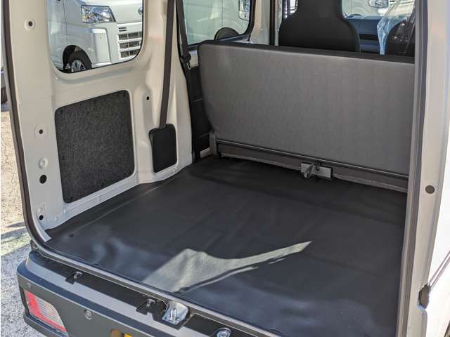 ダイハツ ハイゼットカーゴ ６６０ デラックス R6年 (関東) 99