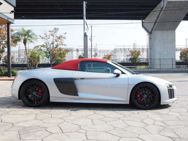 アウディ Ｒ８　スパイダー Ｖ１０ ５．２ ＦＳＩ クワトロ ４ＷＤ H30年 (近畿) 99
