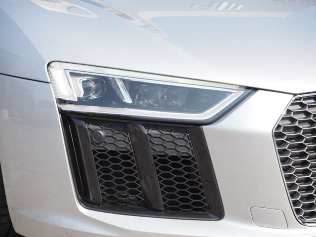 アウディ Ｒ８　スパイダー Ｖ１０ ５．２ ＦＳＩ クワトロ ４ＷＤ H30年 (近畿) 99