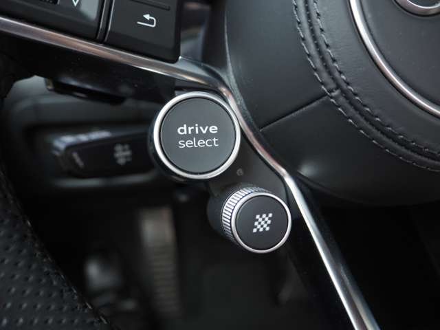 アウディ Ｒ８　スパイダー Ｖ１０ ５．２ ＦＳＩ クワトロ ４ＷＤ H30年 (近畿) 99