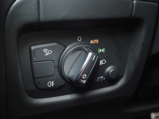 アウディ Ｒ８　スパイダー Ｖ１０ ５．２ ＦＳＩ クワトロ ４ＷＤ H30年 (近畿) 99