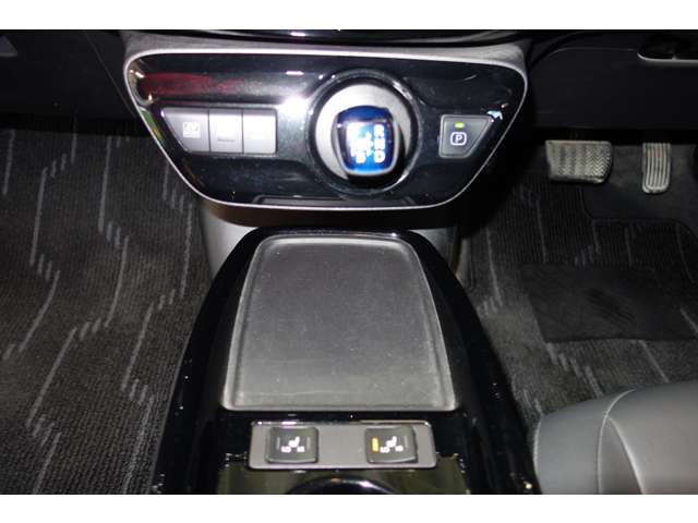 トヨタ プリウス １．８ Ａ ツーリングセレクション R2年 () 99