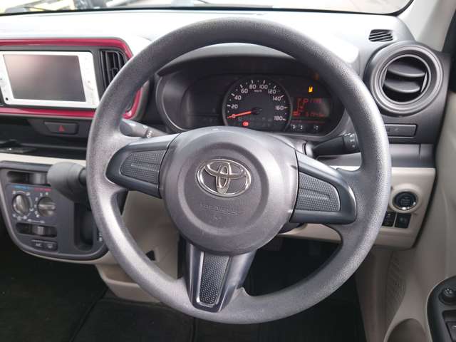 トヨタ パッソ １．０ Ｘ Ｓ R1年 (中国) 99