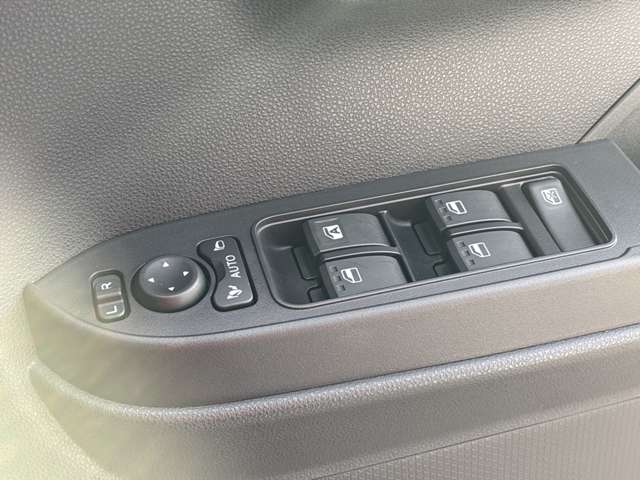 ダイハツ タント ６６０ カスタム Ｘ R6年 (近畿) 99