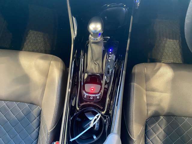 トヨタ Ｃ−ＨＲ ハイブリッド １．８ Ｇ R2年 (九州・沖縄) 99