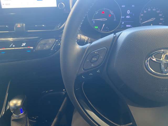 トヨタ Ｃ−ＨＲ ハイブリッド １．８ Ｇ R2年 (九州・沖縄) 99