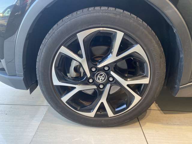 トヨタ Ｃ−ＨＲ ハイブリッド １．８ Ｇ R2年 (九州・沖縄) 99