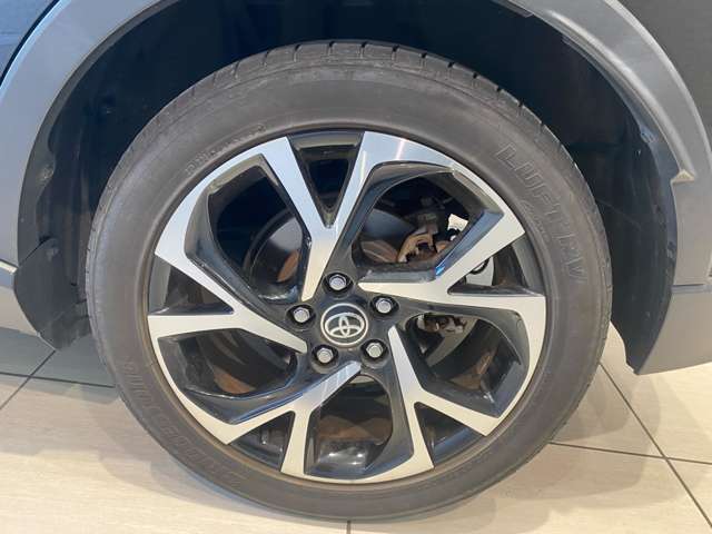 トヨタ Ｃ−ＨＲ ハイブリッド １．８ Ｇ R2年 (九州・沖縄) 99