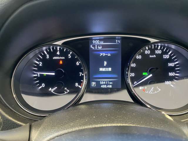 日産 エクストレイル ２．０ ２０Ｘ ブラック エクストリーマーＸ エマージェンシーブレーキ パッケージ ３列車 ４ＷＤ H27年 (九州・沖縄) 99