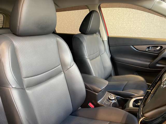 日産 エクストレイル ２．０ ２０Ｘ ブラック エクストリーマーＸ エマージェンシーブレーキ パッケージ ３列車 ４ＷＤ H27年 (九州・沖縄) 99