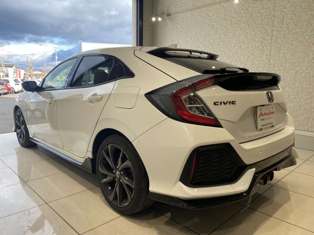 ホンダ シビック １．５ H30年 (九州・沖縄) 99