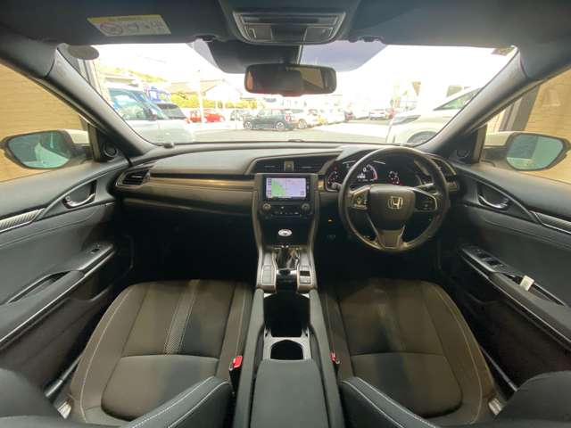 ホンダ シビック １．５ H30年 (九州・沖縄) 99