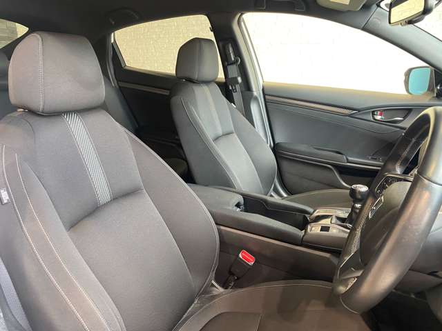 ホンダ シビック １．５ H30年 (九州・沖縄) 99