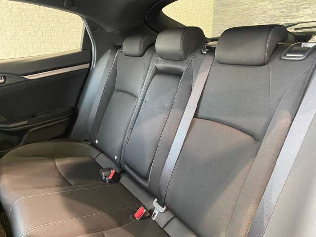 ホンダ シビック １．５ H30年 (九州・沖縄) 99