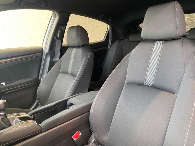 ホンダ シビック １．５ H30年 (九州・沖縄) 99