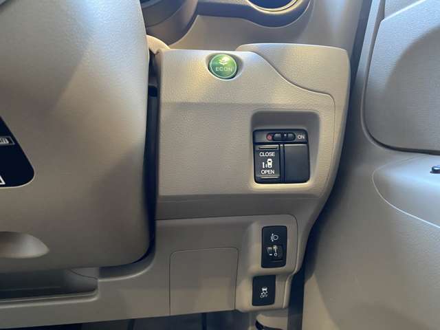 ホンダ Ｎ　ＢＯＸ ６６０ Ｇ Ｌパッケージ H26年 (九州・沖縄) 99