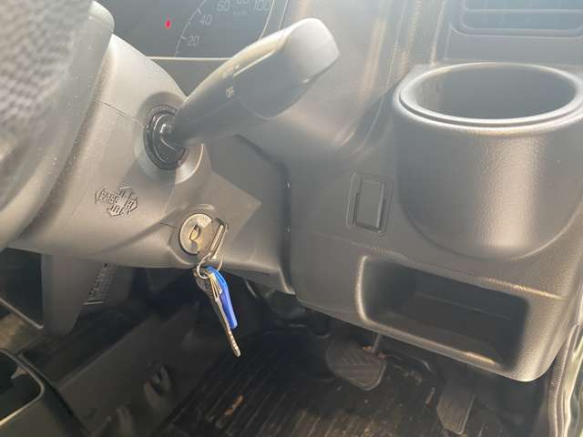 スズキ キャリイトラック ６６０ スーパーキャリイ Ｌ ３方開 ４ＷＤ R2年 (九州・沖縄) 99