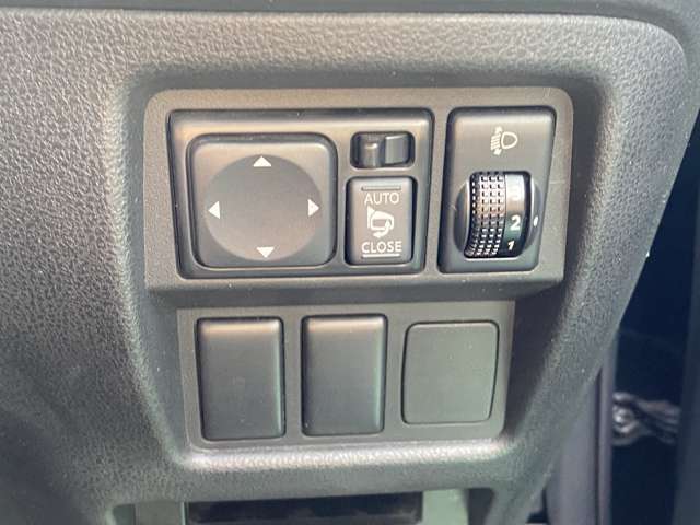 日産 ジューク １．５ １５ＲＳ タイプＶ H24年 (九州・沖縄) 99