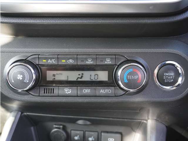 ダイハツ ロッキー １．０ プレミアム R3年 (九州・沖縄) 99