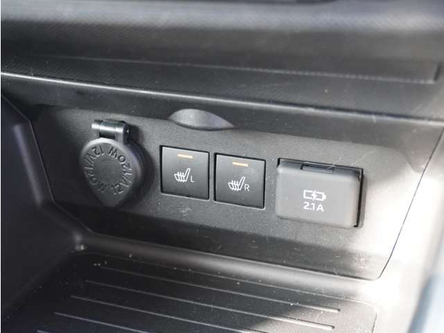 ダイハツ ロッキー １．０ プレミアム R3年 (九州・沖縄) 99