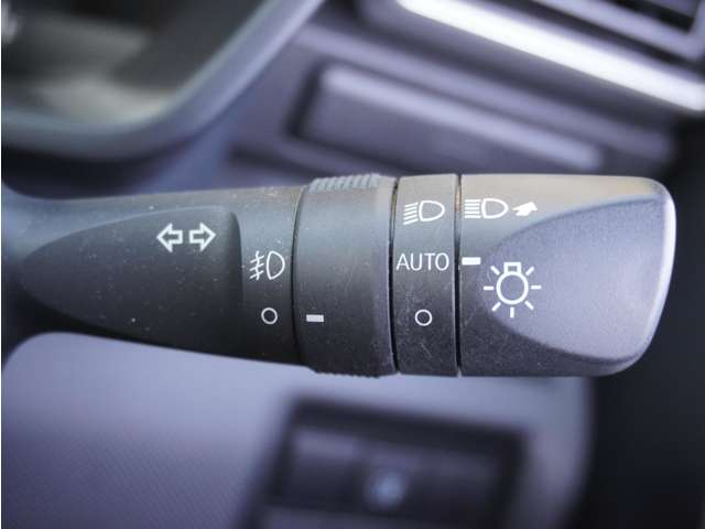 ダイハツ ロッキー １．０ プレミアム R3年 (九州・沖縄) 99