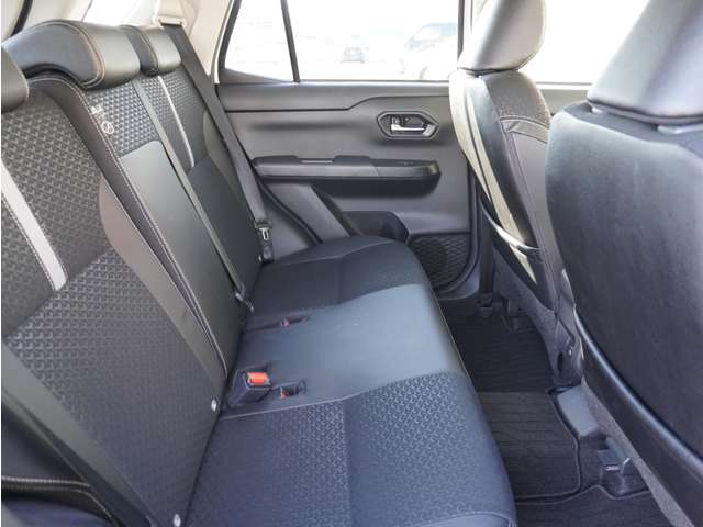 ダイハツ ロッキー １．０ プレミアム R3年 (九州・沖縄) 99