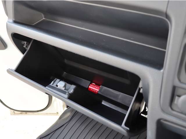 スズキ キャリイトラック ６６０ ＫＣエアコン・パワステ ３方開 ４ＷＤ R3年 (中国) 99