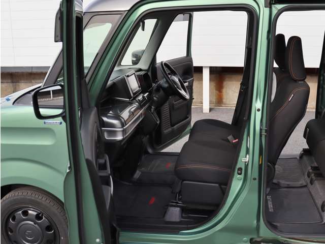 スズキ スペーシア ６６０ ギア ハイブリッド ＸＺターボ ４ＷＤ R2年 (中国) 99