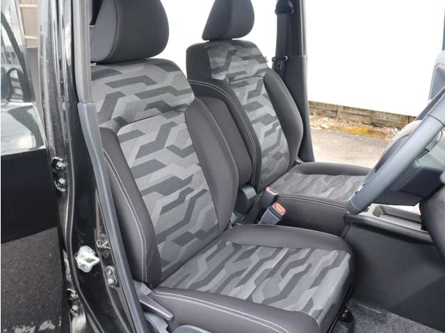 ダイハツ タフト ６６０ Ｇ ダーククロム ベンチャー R5年 (中国) 99